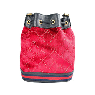 Gucci-Velvet-Bucket-bag-red